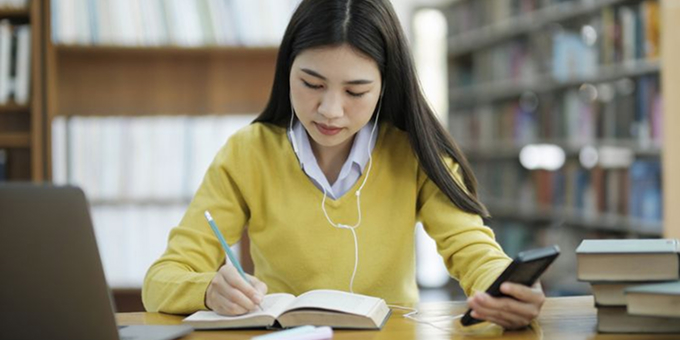 Tuyển sinh vừa học vừa làm