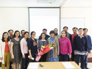 Chi bộ khoa Mỹ thuật, phòng Hành chính - Quản trị kết nạp đảng viên mới