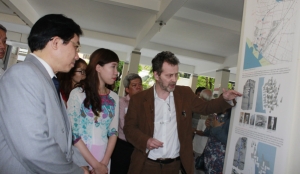 KTS Đan Mạch triển lãm kết quả nghiên cứu nhà nổi VN tại ĐH Kiến trúc TP.HCM