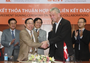 Lễ ký kết thỏa thuận phát triển hợp tác với Đại học Bắc Đan Mạch