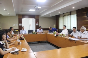 Quyết định chuẩn y PGS.TS.KTS.Lê Văn Thương giữ chức vụ Bí thư Đảng ủy Đại học Kiến trúc TP. Hồ Chí Minh