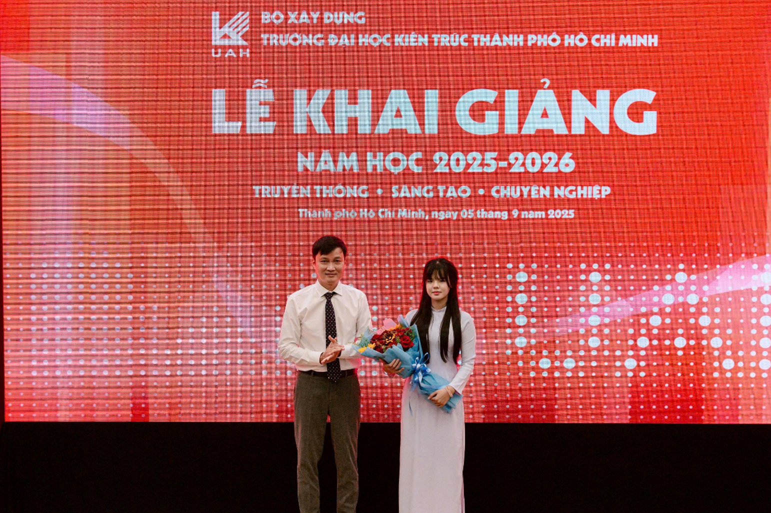 TRƯỜNG ĐẠI HỌC KIẾN TRÚC THÀNH PHỐ HỒ CHÍ MINH KHAI GIẢNG NĂM HỌC 2025-2026