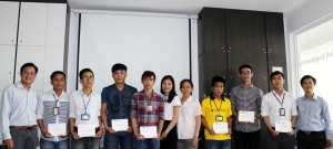 Công ty Dương Nhật trao học bổng cho các sinh viên ngành Xây dựng ĐH Kiến trúc TP.HCM