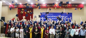 Lễ trao bằng tốt nghiệp ngành quy hoạch vùng và đô thị khóa 2012