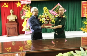 Đại học Kiến trúc TP.Hồ Chí Minh chúc mừng ngày Quân đội nhân dân Việt Nam năm 2017