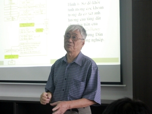 Khoa Xây dựng tổ chức hai buổi sinh hoạt học thuật trong tháng 12