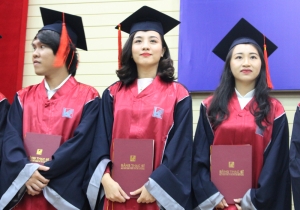 Lễ trao bằng thạc sĩ, tiến sĩ năm 2019