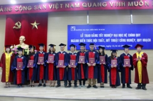 192 sinh viên MTCN khóa 2010 - 2014 nhận bằng tốt nghiệp