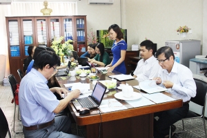 Khoa LLCT sinh hoạt học thuật về đẩy mạnh CNH-HĐH và phát triển kinh tế tri thức