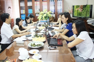 Khoa LLCT sinh hoạt học thuật về hiện tượng "suy thoái tư tưởng chính trị, đạo đức, lối sống"