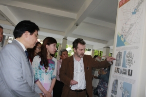 KTS Đan Mạch triển lãm kết quả nghiên cứu nhà nổi VN tại ĐH Kiến trúc TP.HCM