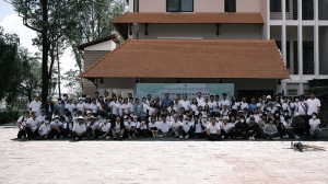 NGÀY LAO ĐỘNG VÀ TRỒNG CÂY