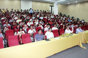 Sinh hoạt Đảng bộ: Phát động phong trào