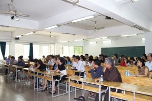 Sôi nổi sinh hoạt học thuật tại khoa Mỹ thuật Công nghiệp