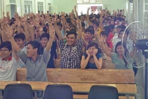 Trên 1.300 sinh viên các khóa của trường tại cơ sở TP.Cần Thơ bước vào năm học mới 2013-2014