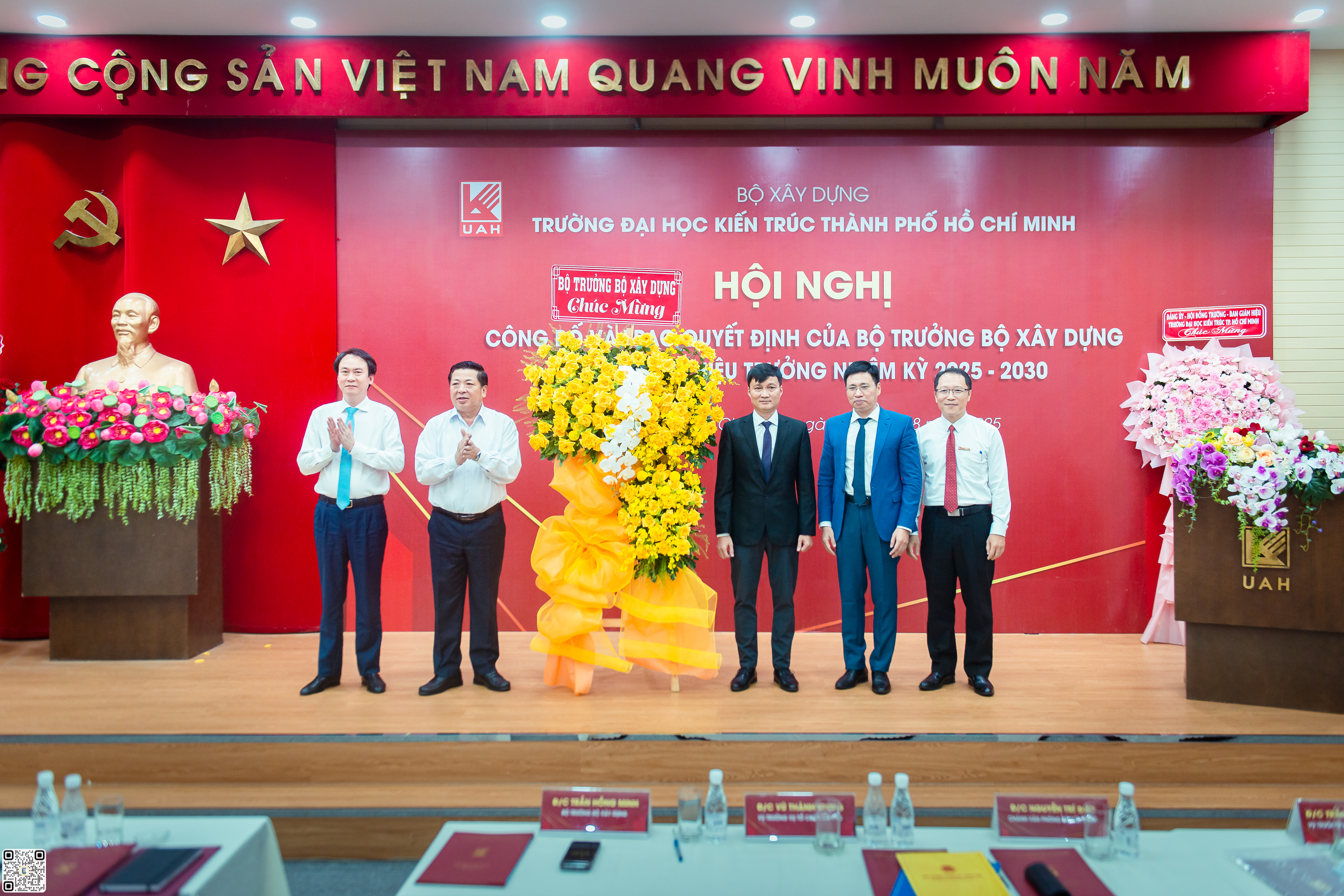 Cơ cấu tổ chức