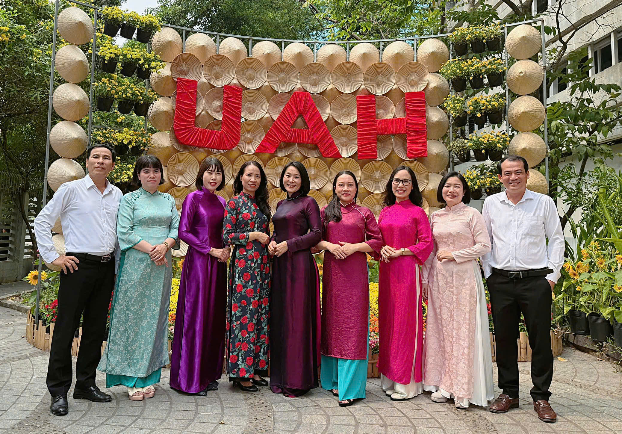 Khoa Lý luận Chính trị