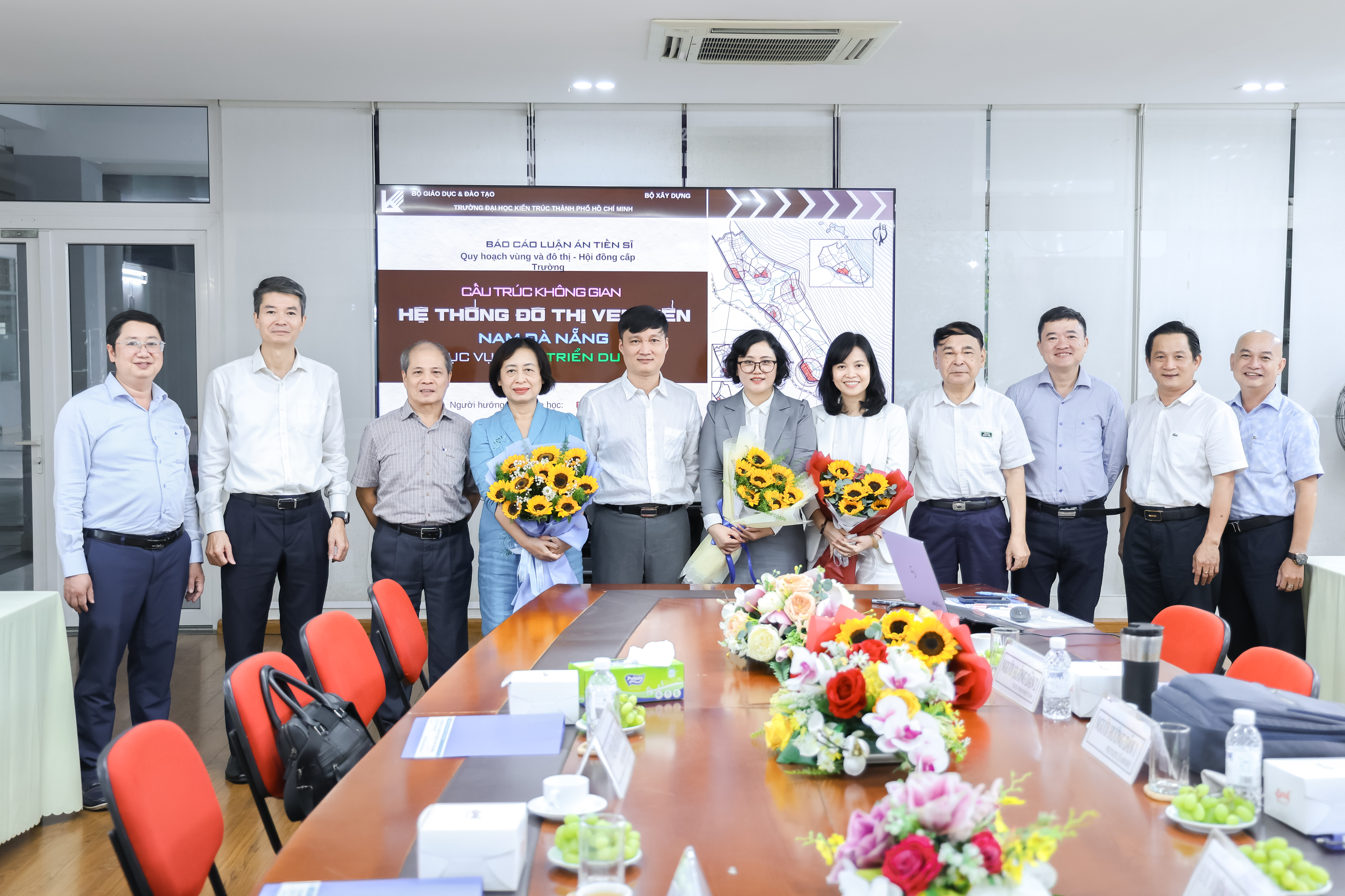 NCS Lê Thị Kim Anh bảo vệ thành công luận án Tiến sĩ cấp Trường