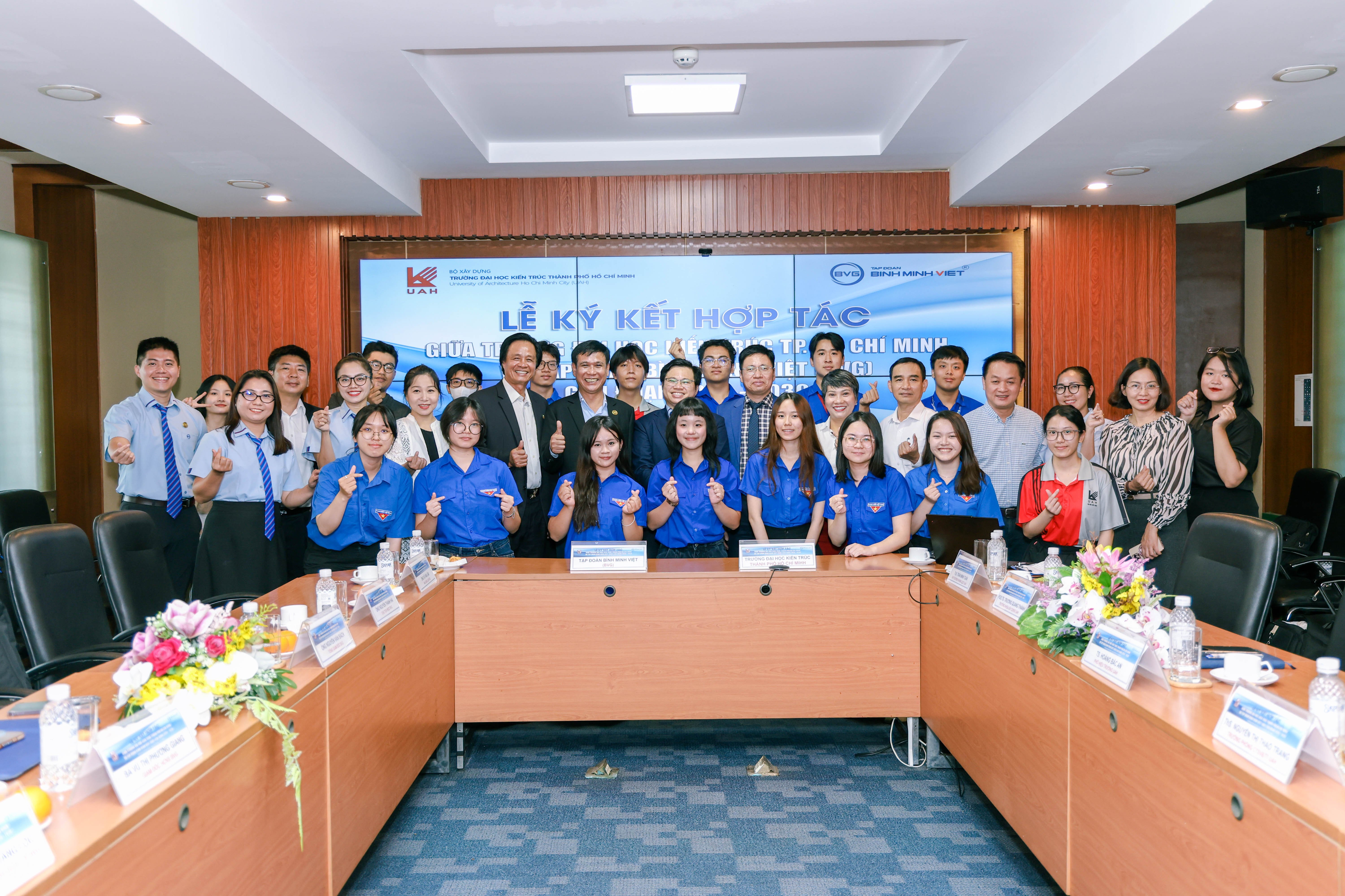UAH và Bình Minh Việt: Đồng hành vì một thế hệ nhân lực chất lượng cao