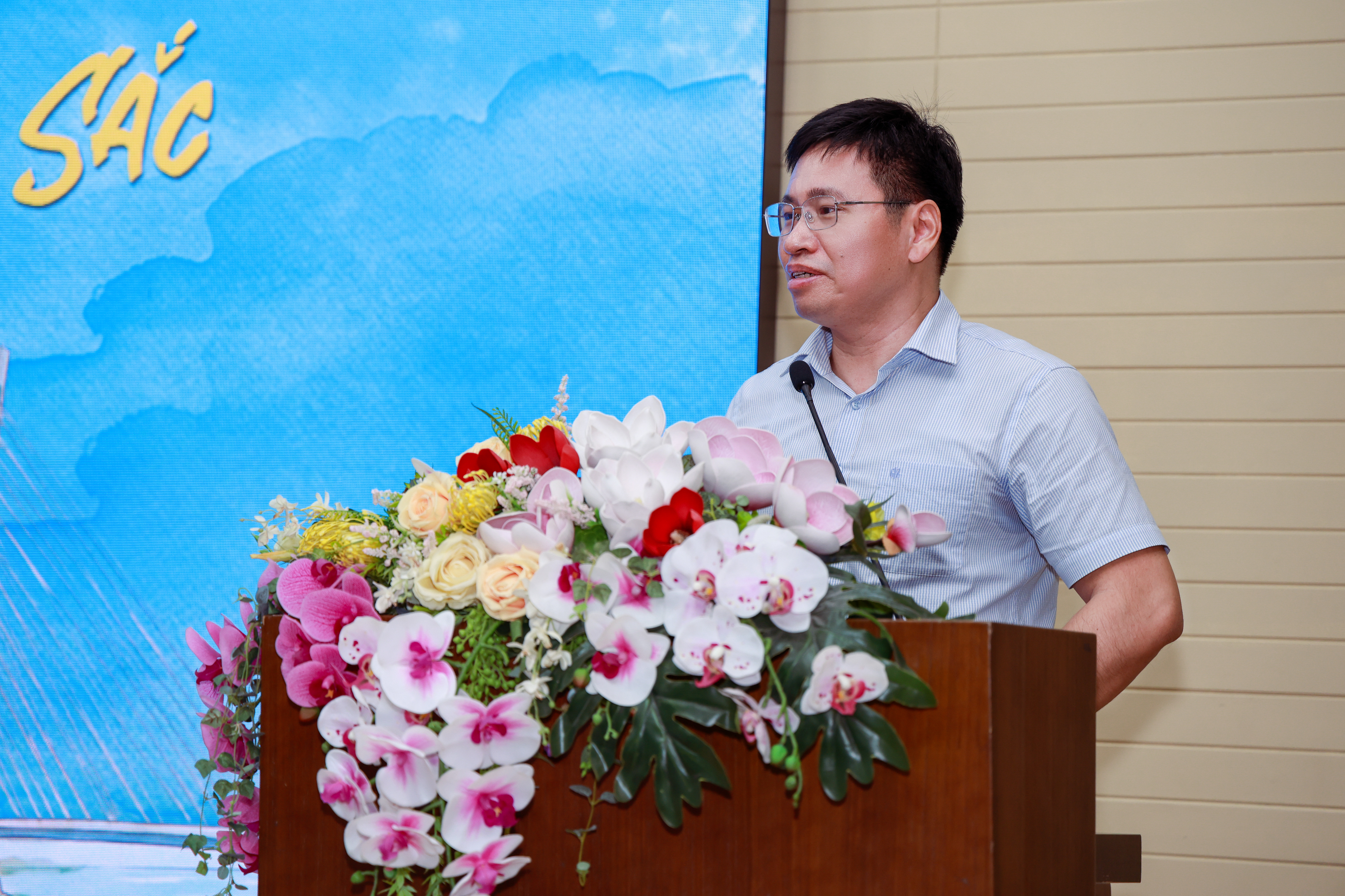 TS. Hoàng Bắc An kỳ vọng sinh viên UAH phát huy thế mạnh liên ngành để tạo nên những sản phẩm quà tặng mang dấu ấn TP.HCM